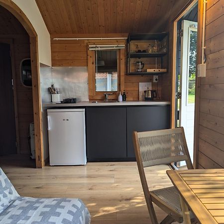 The Bee - Trekkershuts & Apartment Opperdoes Ngoại thất bức ảnh