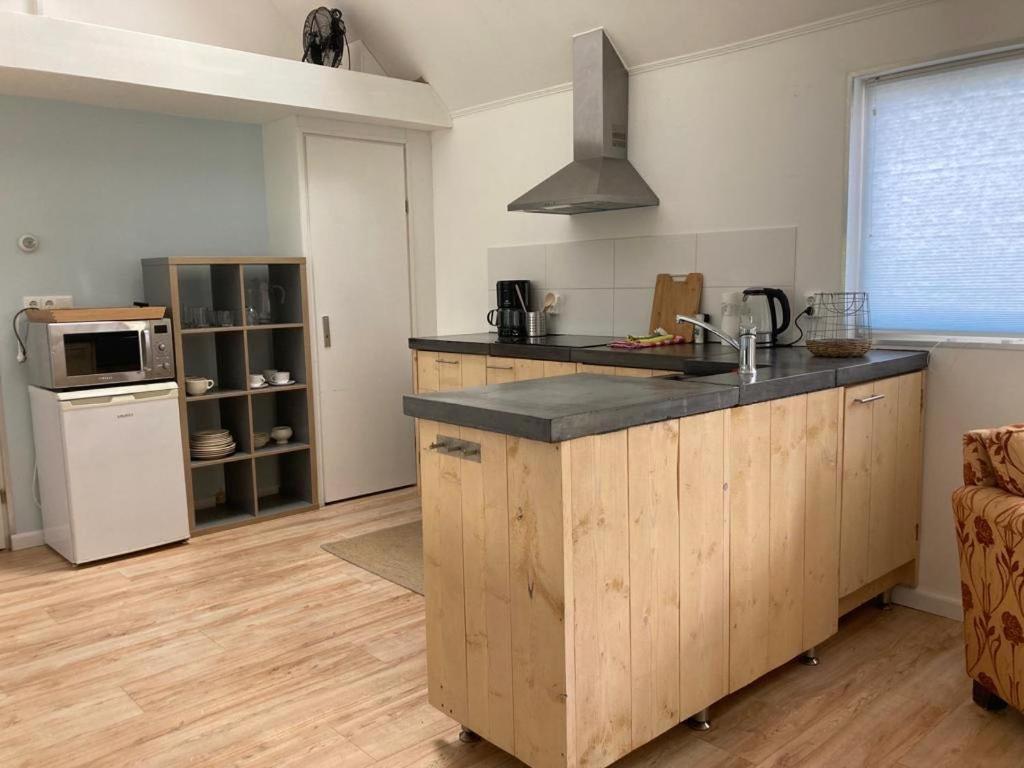 The Bee - Trekkershuts & Apartment Opperdoes Ngoại thất bức ảnh